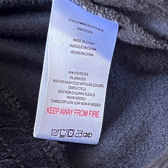 Rae Dunn Black Velour Jogger PJ Bottoms Trick or Treat Spell Out Women Size M - Picture 5 of 8